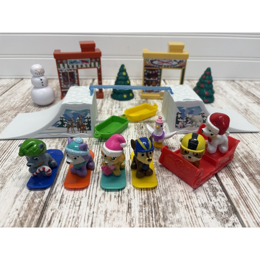 PAW Patrol Holiday Rescue Winter Advent Calendar 22 Pieces 2019